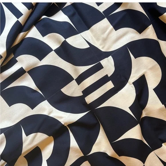 Ersa Fibers Frankie top in Child’s Play black cream Graphic Print Top linen 3XL - Picture 16 of 16